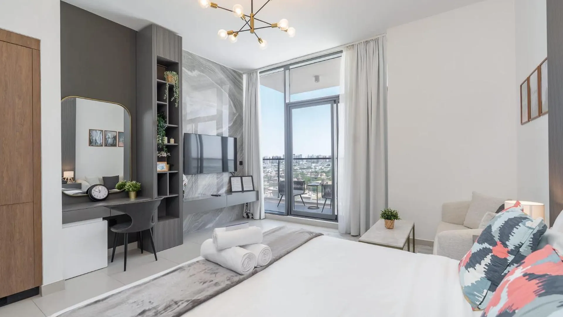 A Prime Studio That Sleeps 2 In Jebel Ali Dubai