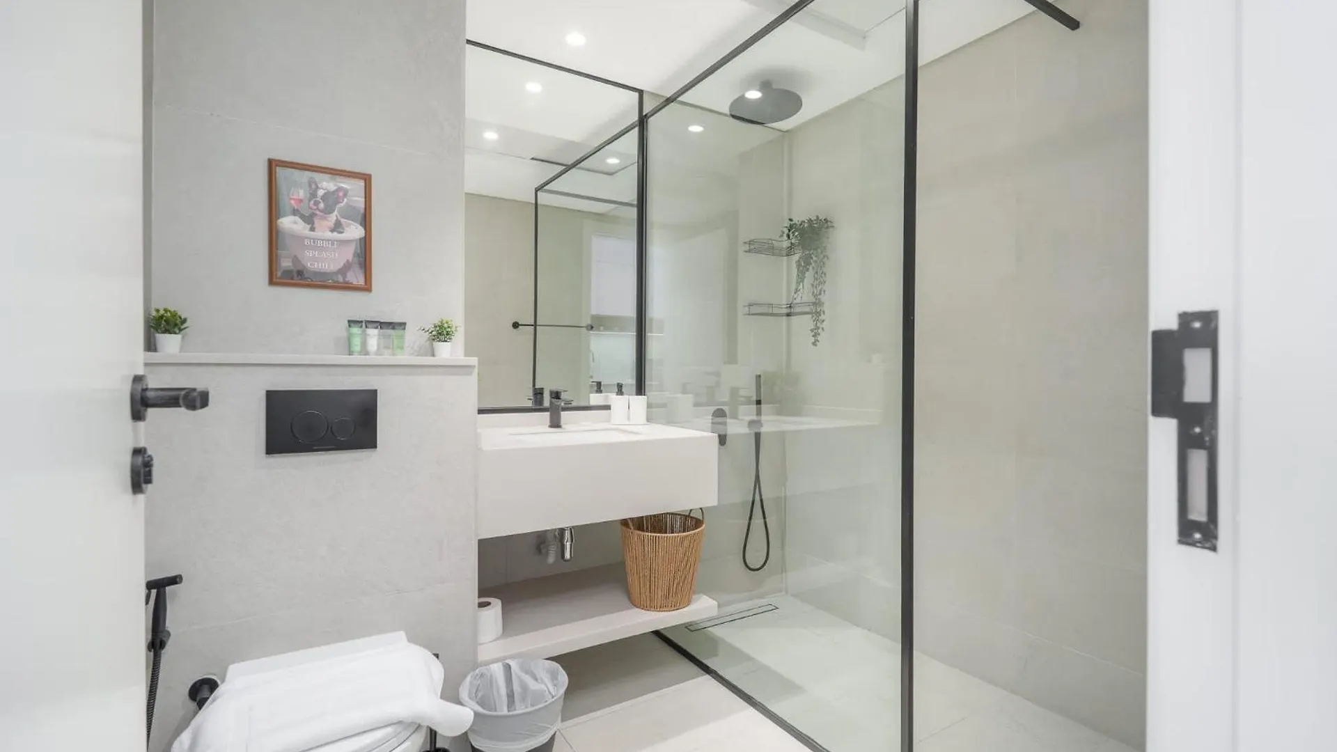 Apartment A Prime Studio That Sleeps 2 In Jebel Ali Dubai United Arab Emirates