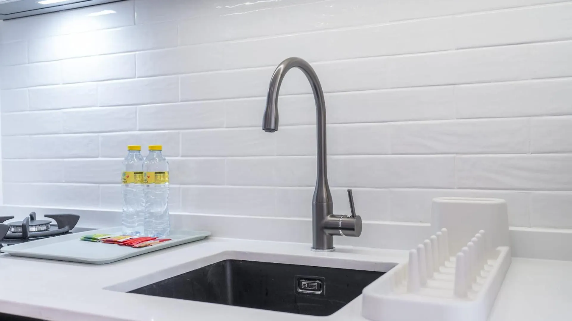 A Prime Studio That Sleeps 2 In Jebel Ali Dubai