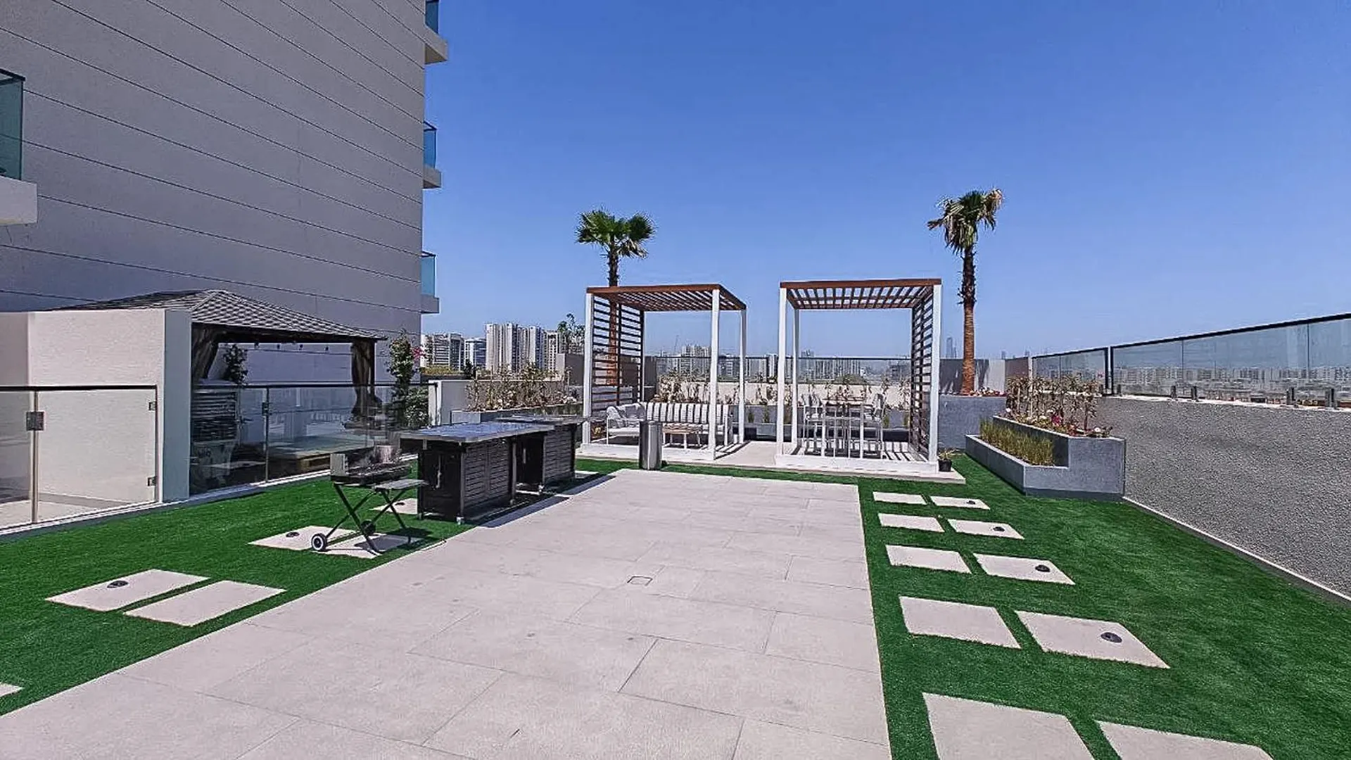 Апартаменты A Prime Studio That Sleeps 2 In Jebel Ali Дубай
