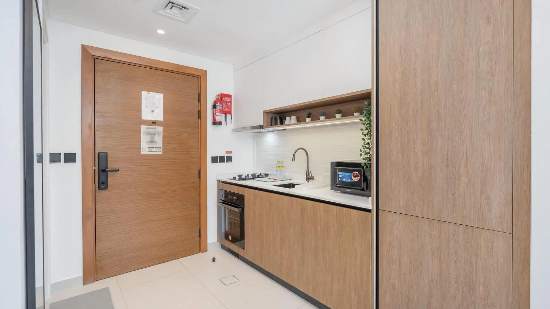 Апартаменты A Prime Studio That Sleeps 2 In Jebel Ali Дубай ОАЭ